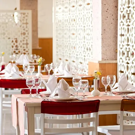 Club Paradiso & 5*
