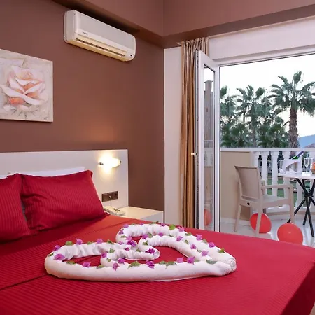 Club Paradiso Hotel